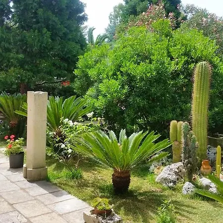 Spacious House In With Shared Pool Holiday home Muro Leccese