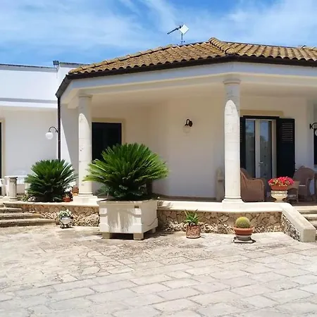 Holiday home Spacious House In With Shared Pool Muro Leccese